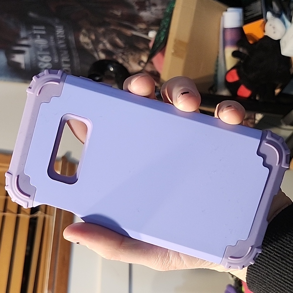 Pale purple defender case for Samsung s10e
